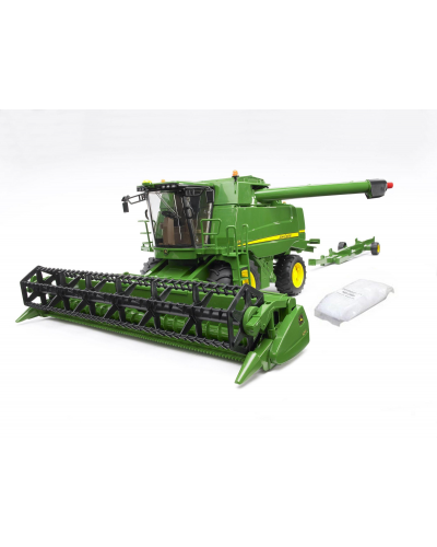 MOISSONNEUSE-BATTEUSE JOHN DEERE T670i